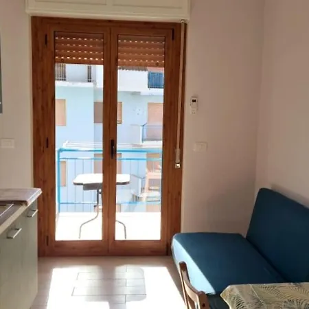Giovanna's Beach Apartment